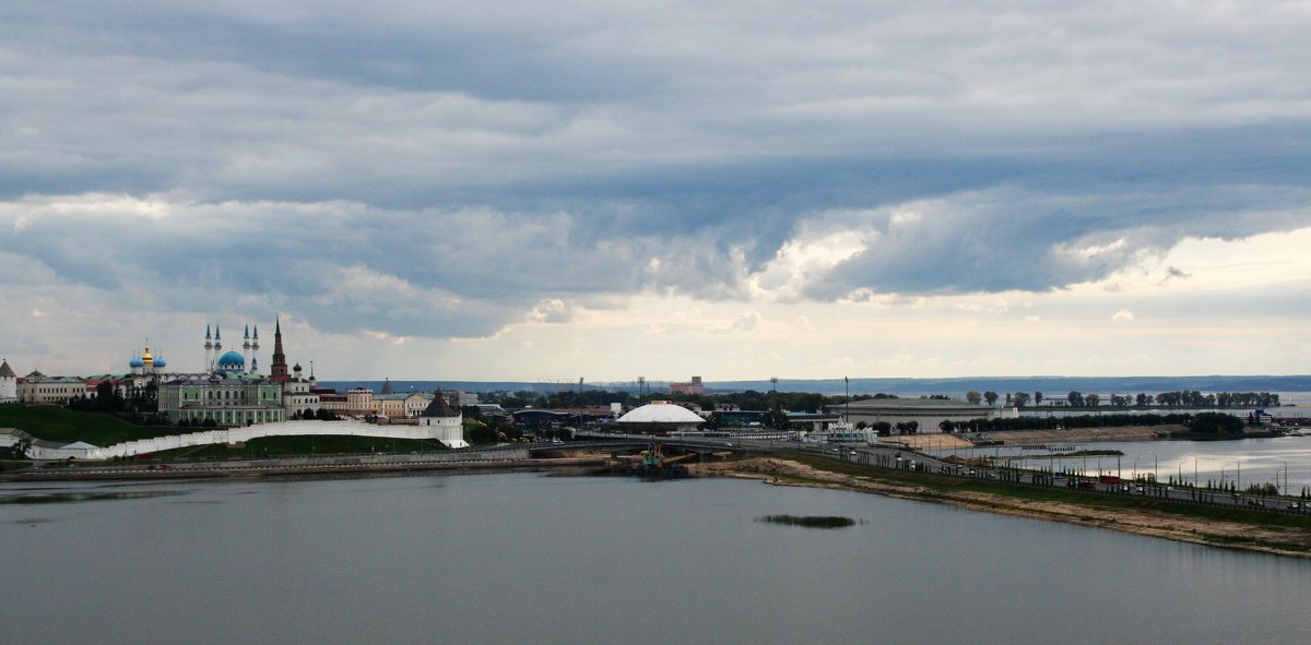 Казань, панорама  набережной Кремля - Damir Si