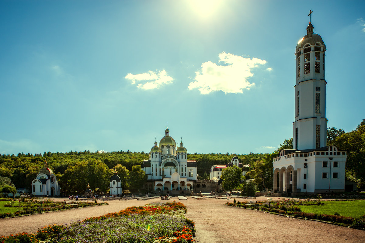 Церковь Пресвятой Троицы. с.Зарваныця Тернопольская обл. Украина - Vasiliy Sorokhan