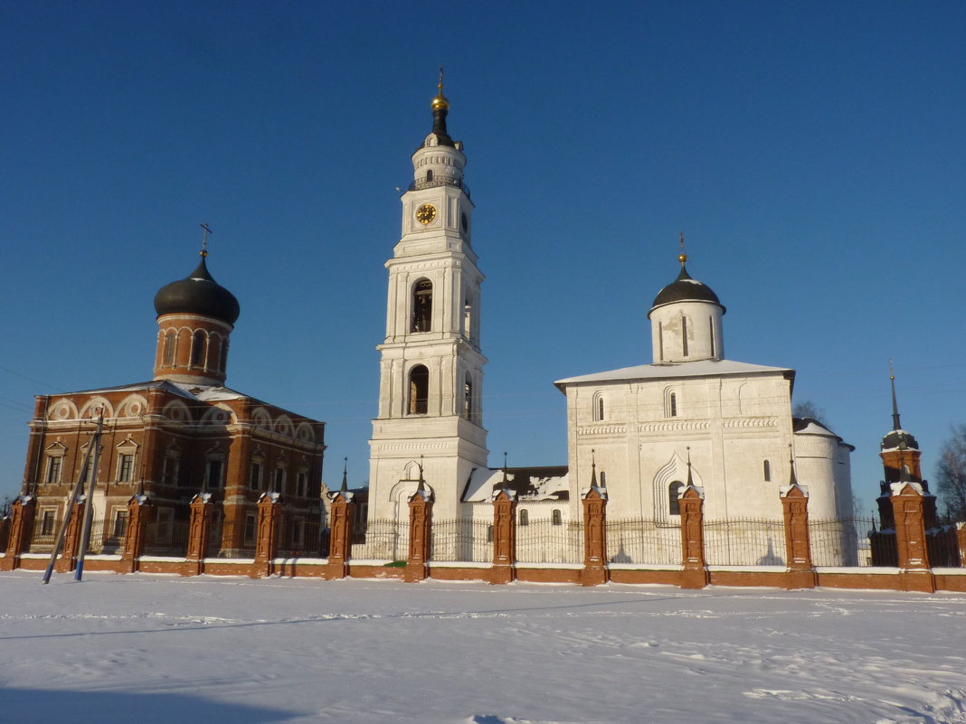 Волоколамский кремль. Вид с городского вала. - Galina Leskova