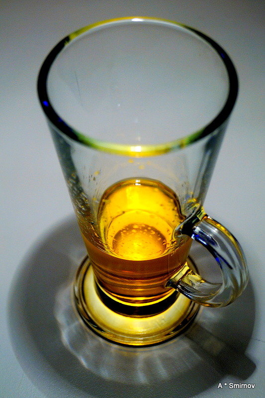 Glass and whiskey - A. SMIRNOV
