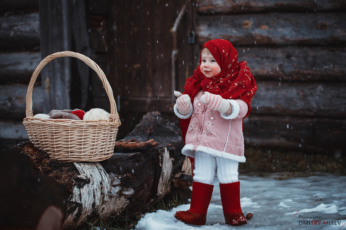 Children in Russian Village - Дмитрий Митев