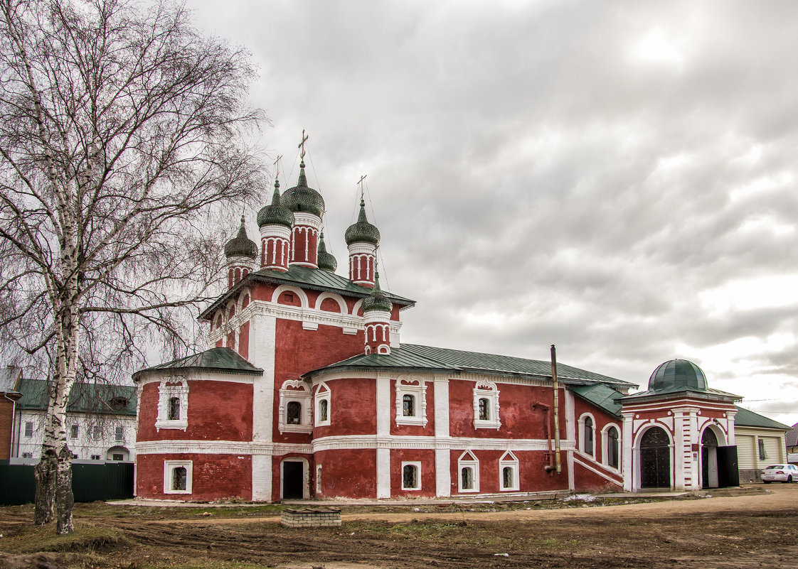 Смоленская церковь Богоявленского монастыря - Марина Назарова