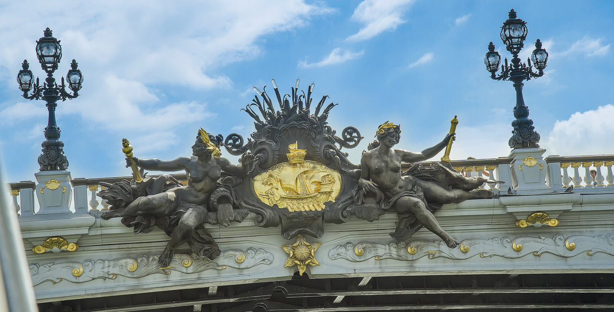 Скульптуры на мосту Александра III в Париже - leo yagonen