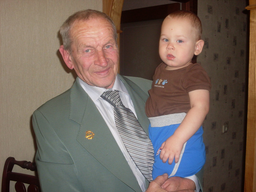 Дед и внучик - Виктор Морозов 