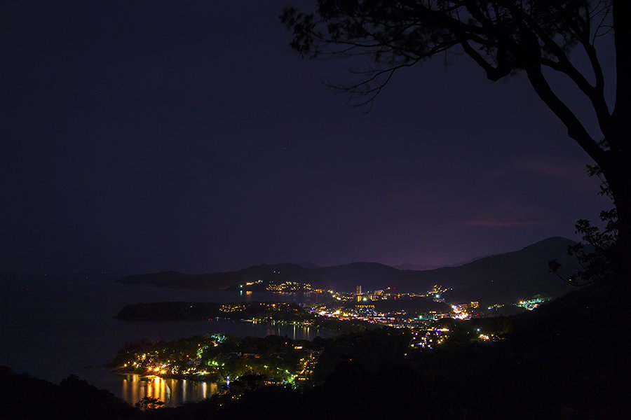 Ночь над островом - Андрей Макаров