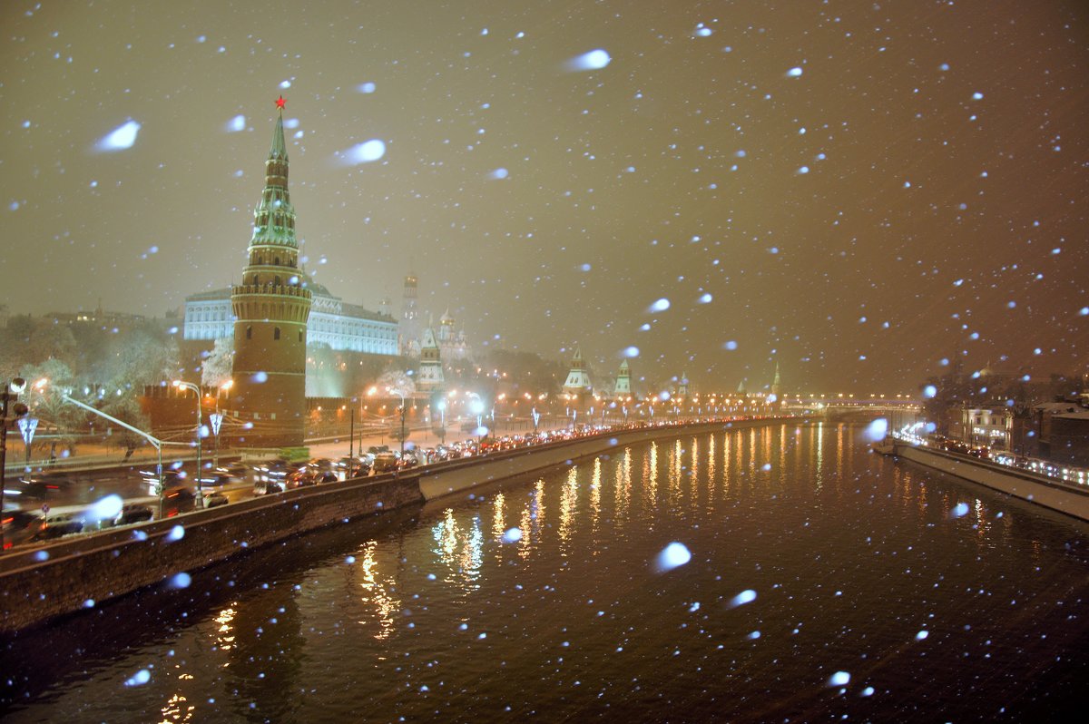 Снегопад в Москве - Людмила 