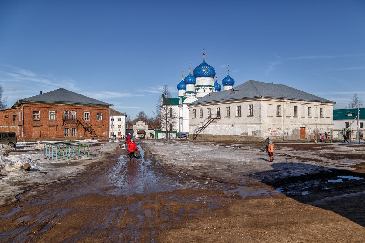 *** - Андрей Костров