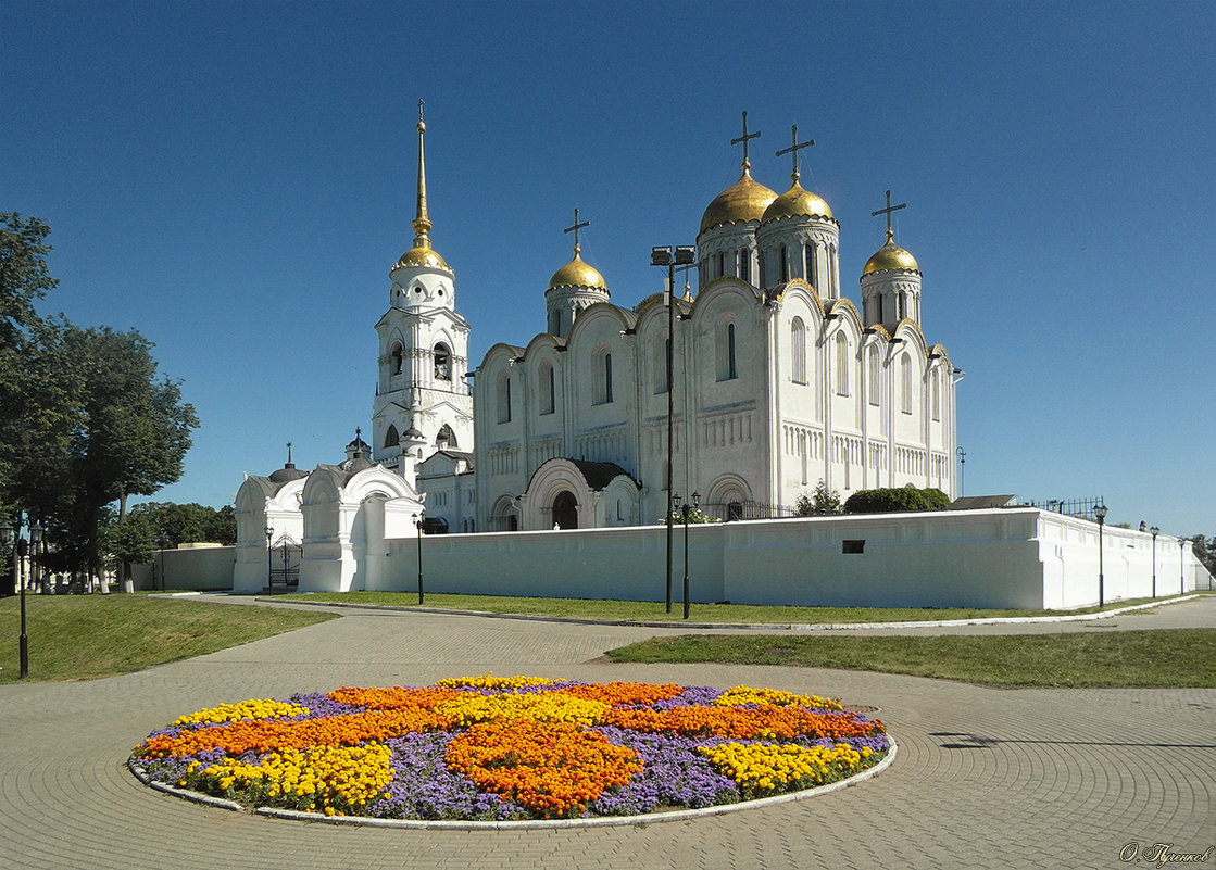 Белокаменный Успенский собор во Владимире