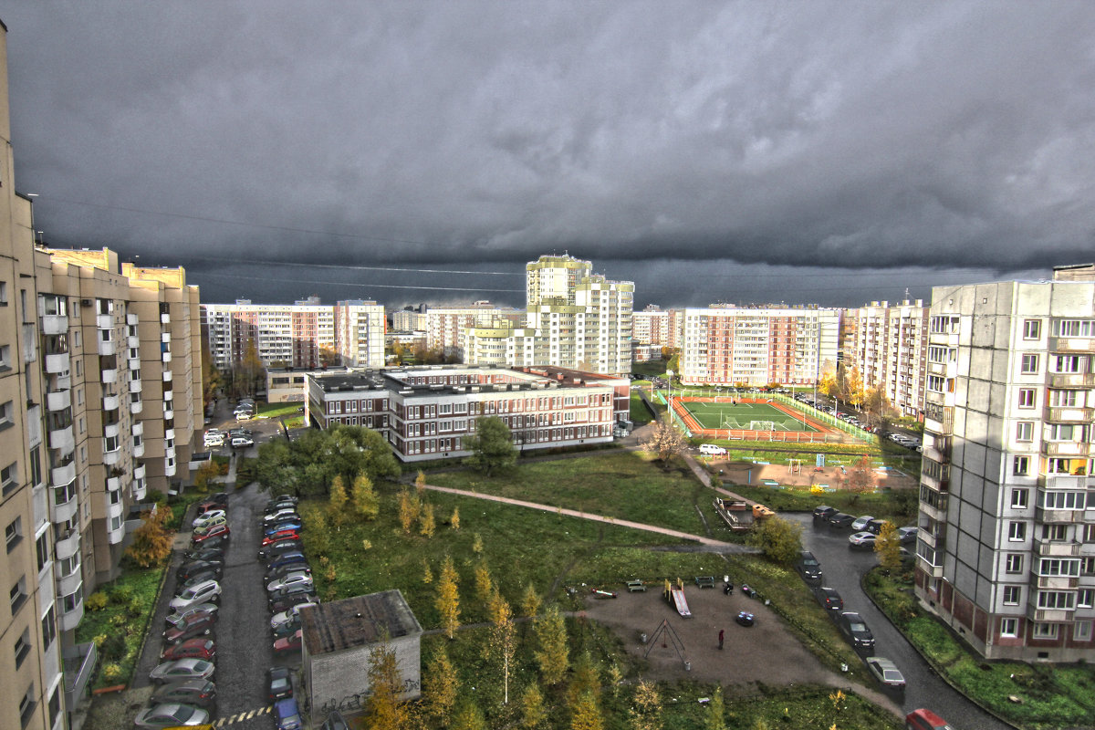 Грозовая туча - Александр Бритшев