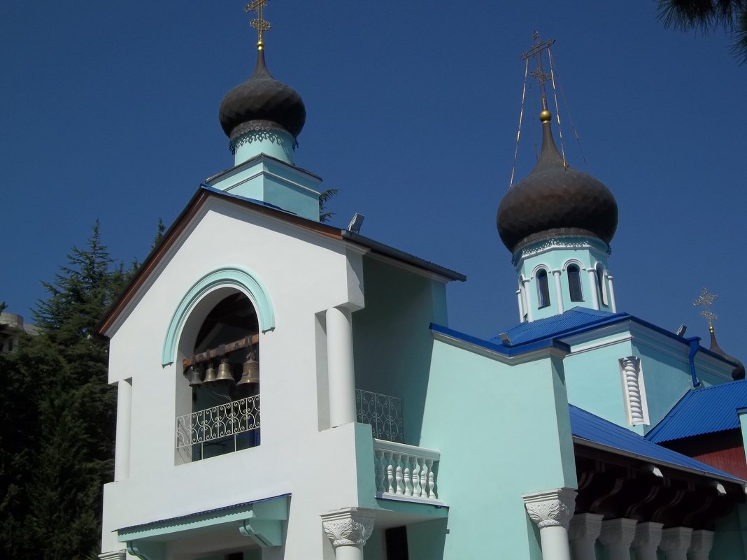 Купола церкви в Адлере - Владимир Ростовский 