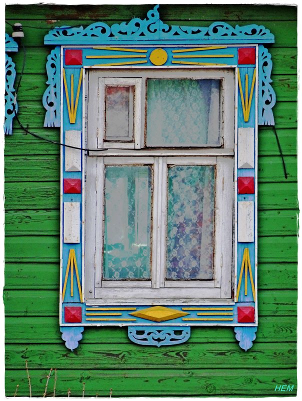 Наличник дома вдоль дороги трассы Холмогоры (русский север) - Natalia Mihailova