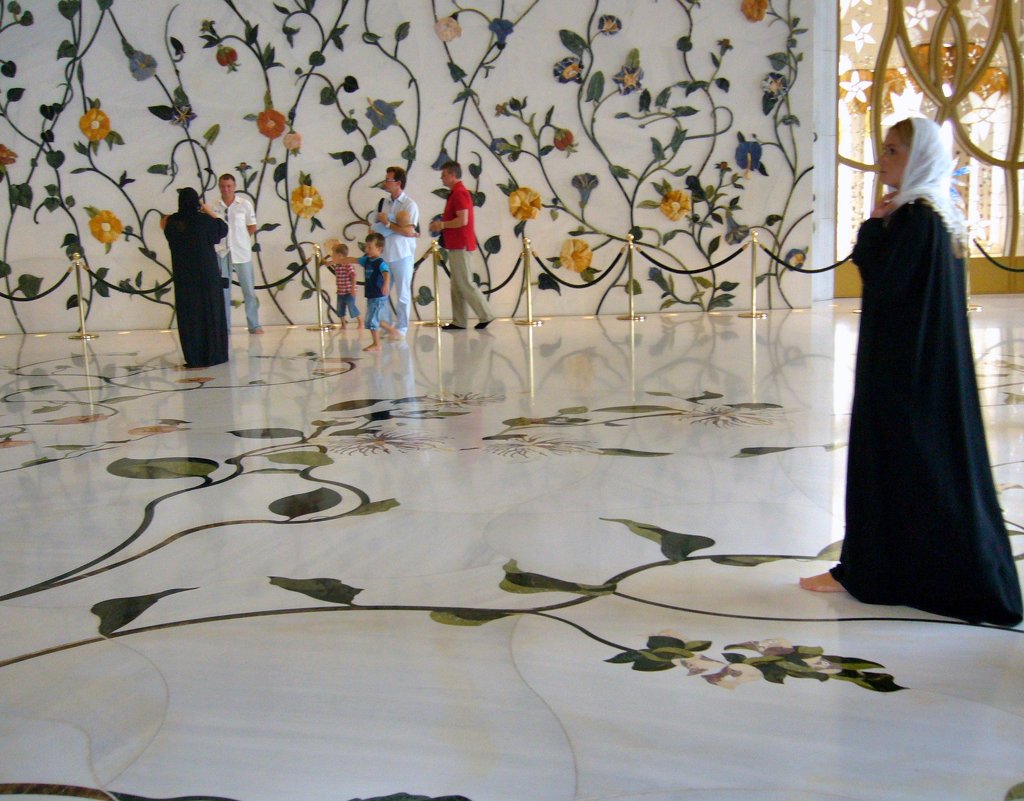 В белой мечети шейха Зайда - Наталья Маркелова