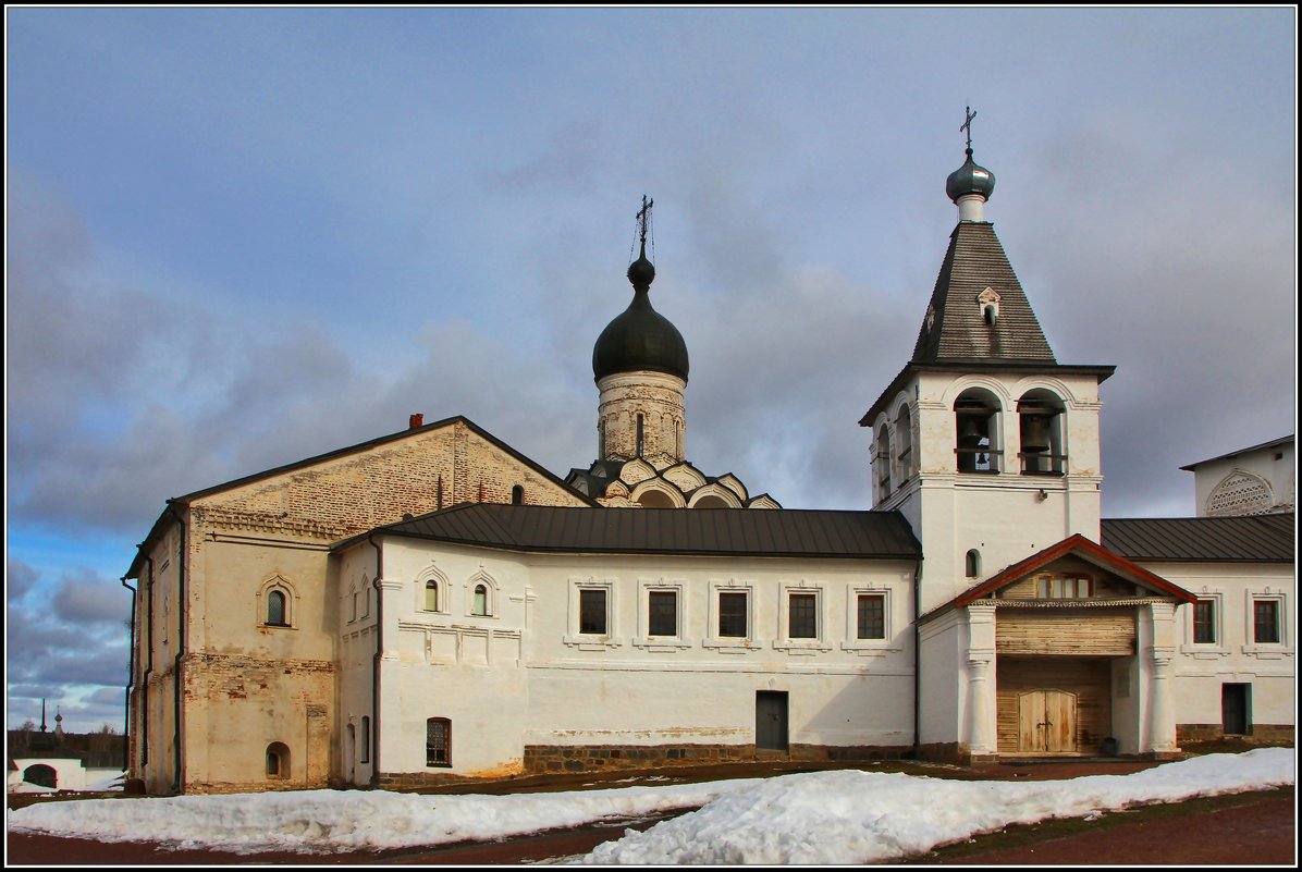 Ферапонтов-Белозерский Богородице-Рождественский женский монастырь. - Дмитрий Анцыферов