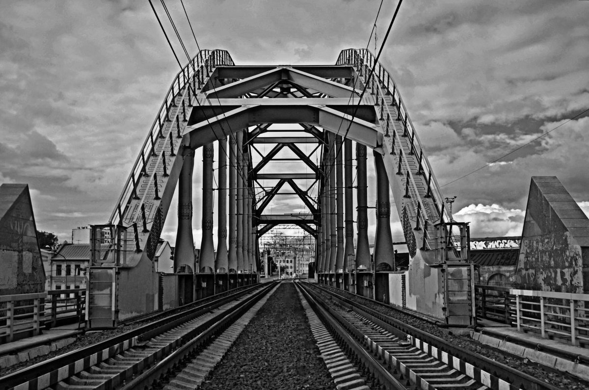 Американский железнодорожный мост - Анатолий Гвоздев 
