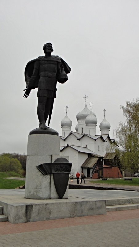 Памятник новгородскому князю Александру Невскому - Елена Павлова (Смолова)
