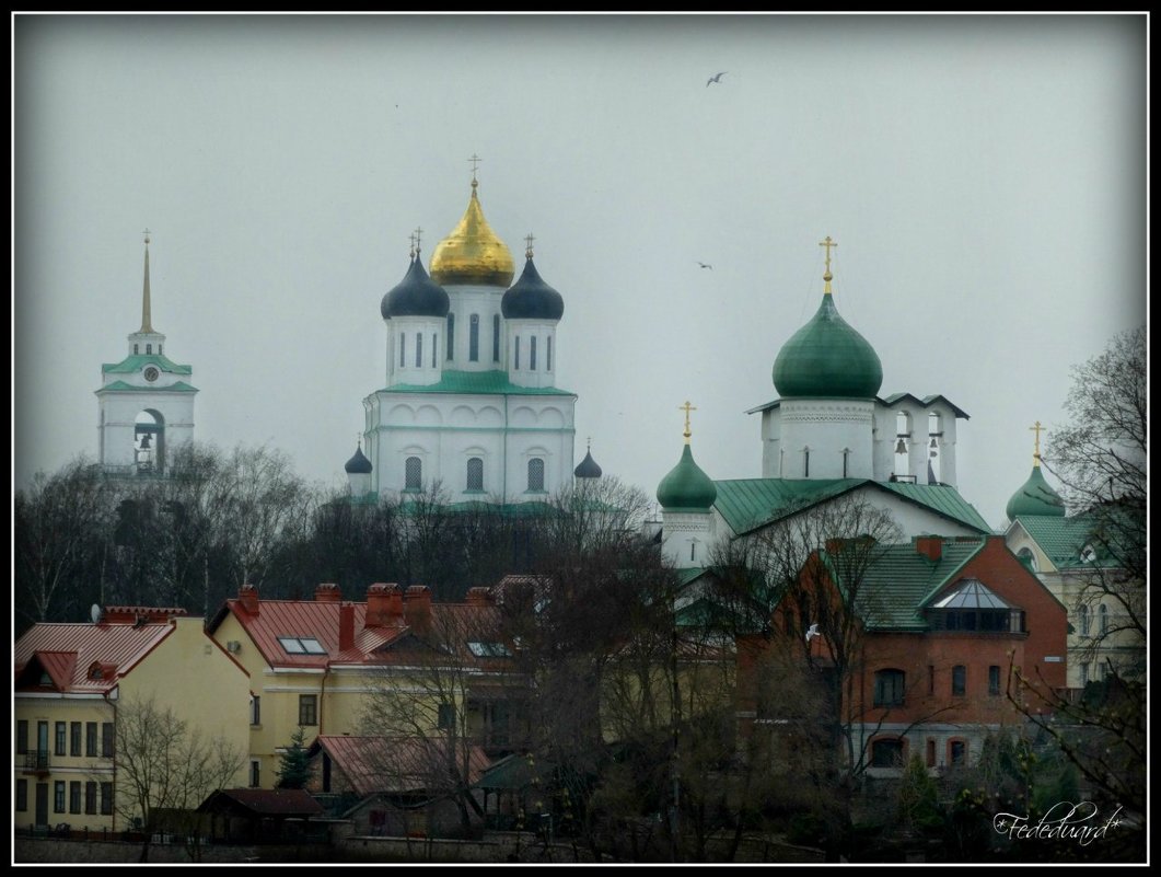Троицкий собор и Богоявленская церковь. (вид от Гремячей башни) - Fededuard Винтанюк