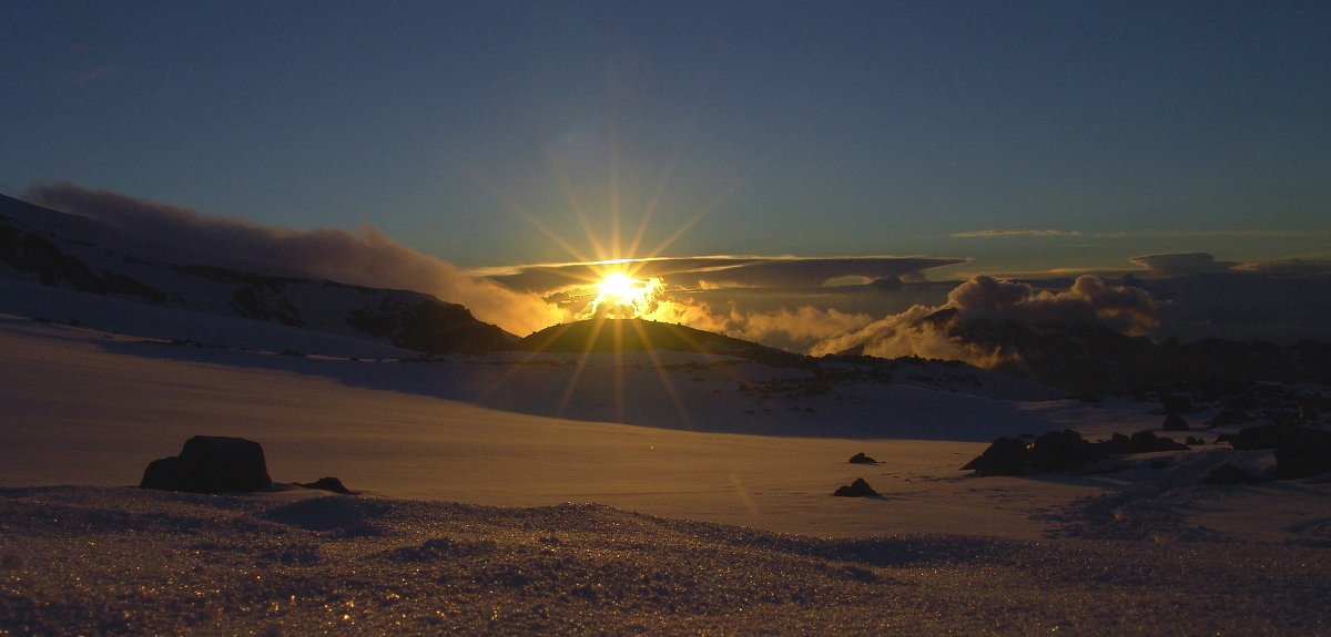 Заход солнца на ледниках Эльбруса - Vladimir 070549 