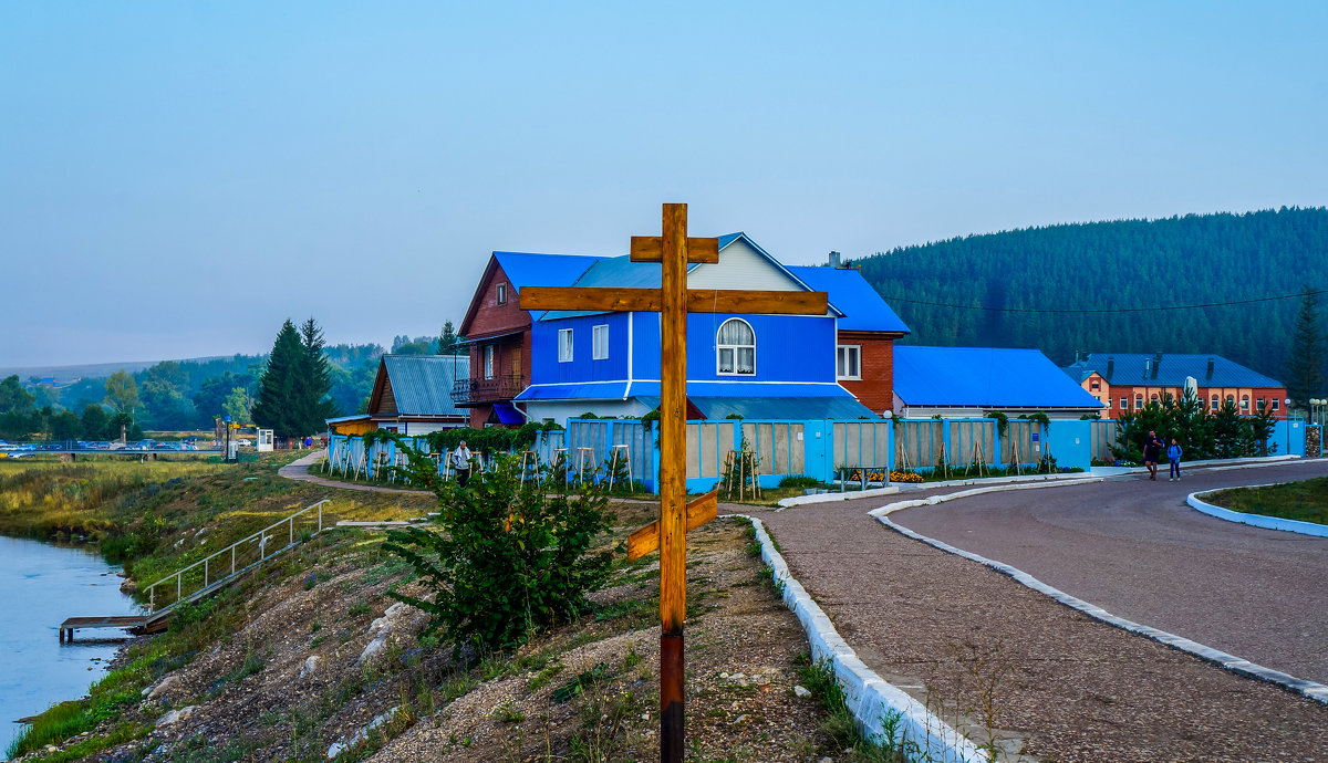 Утро туманное. Богородице-Табынский женский монастырь. Келейные и трапезные корпуса. - Elena Izotova