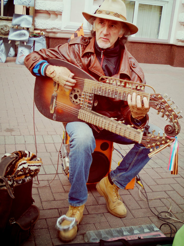 Уличный музыкант - Natali 