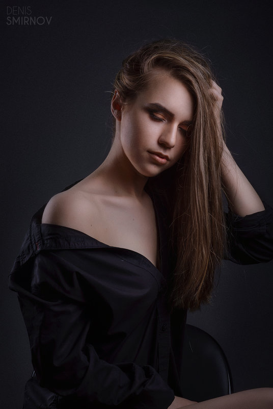 black shirt - Денис Смирнов