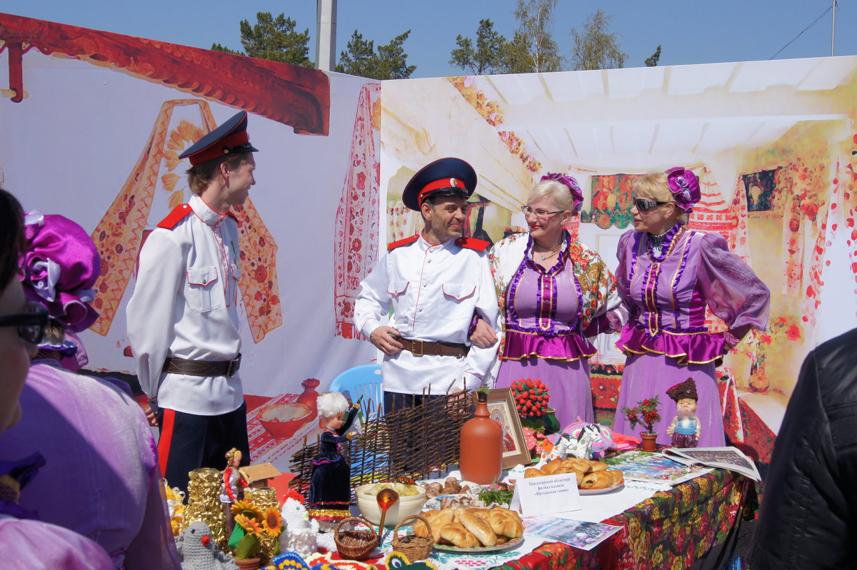 На празднике единства народа Казахстана. - Константин Мозер