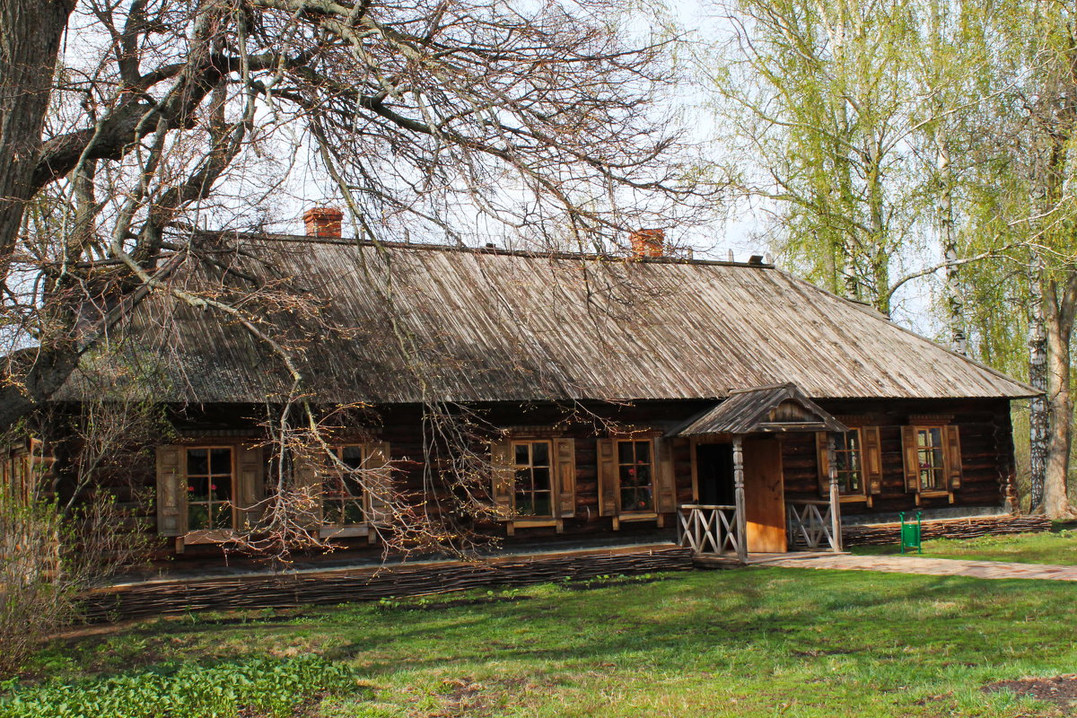 Лермонтовские Тарханы - Лариса Коломиец