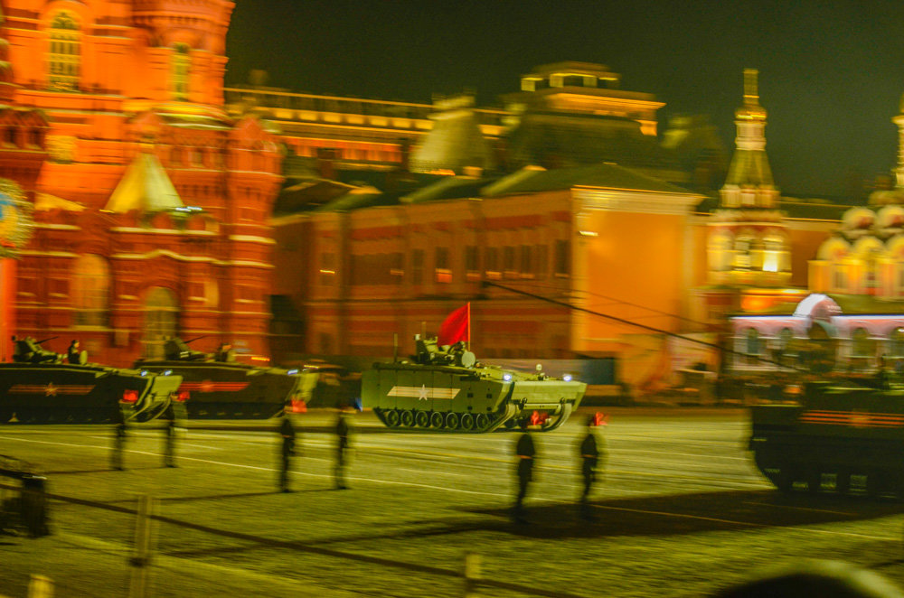 Москва. Красная площадь. Репетиция парада Победы. 04.05.2015г. - Елена Решетникова