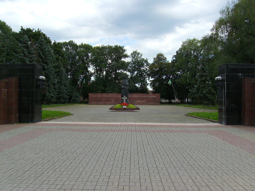Мемориальное  кладбище  в  Ивано - Франковске - Андрей  Васильевич Коляскин