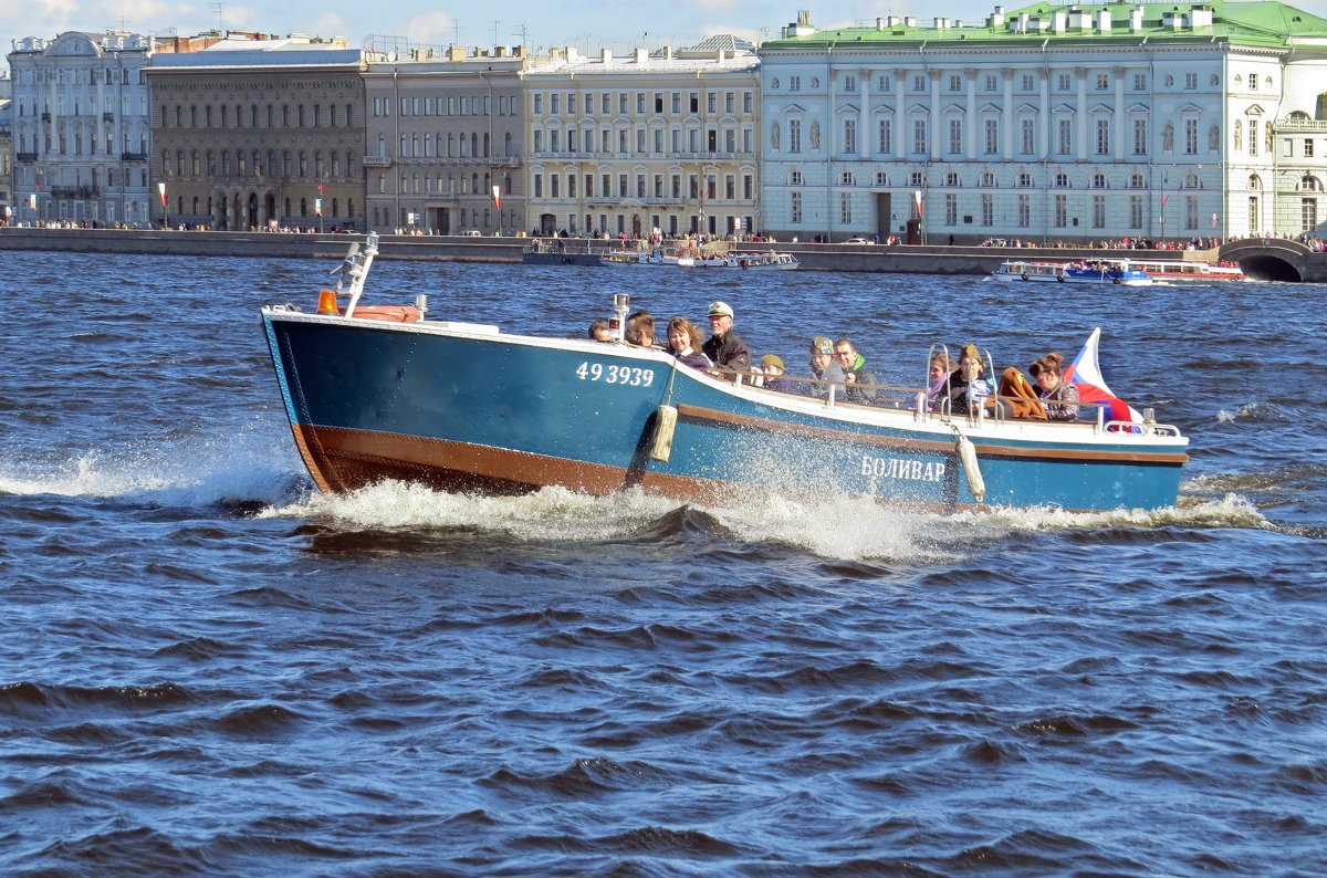 Прогулочная лодка "Боливар" - Вера Щукина