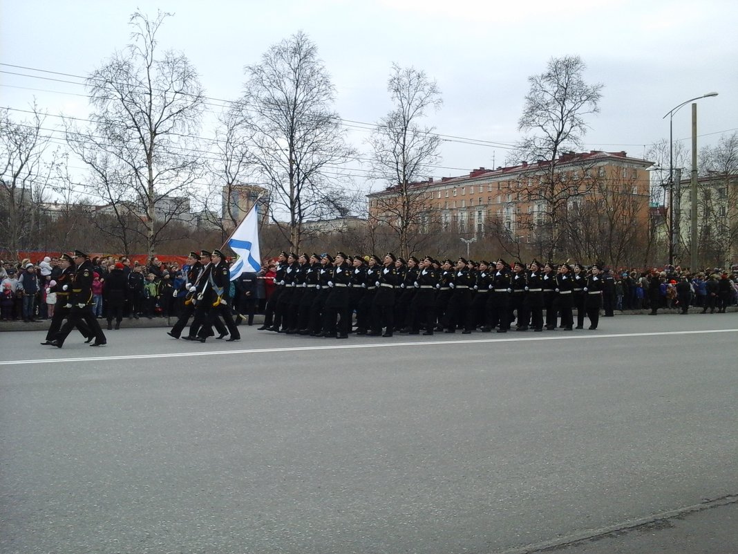 Парад Победы в городе Герое Мурманске 9 мая 2015 - Надежда 