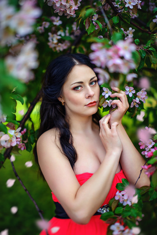 Весенний цвет - Леся Схоменко