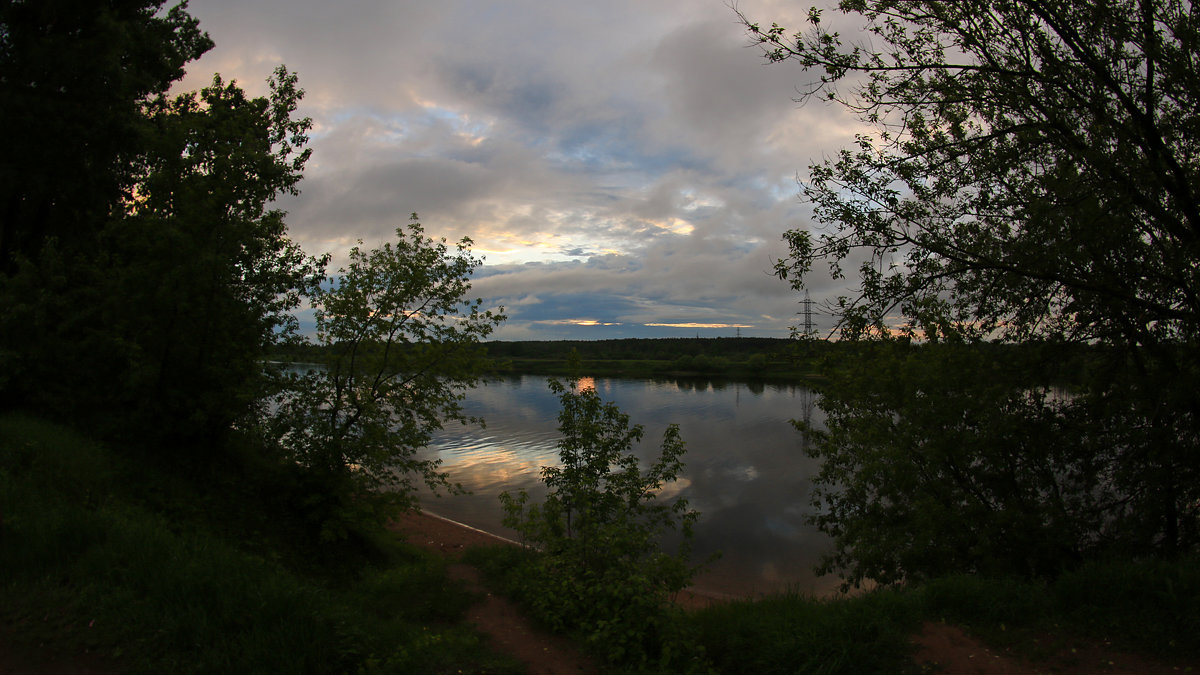 Волга на закате уходящей весны - Виктор Калабухов