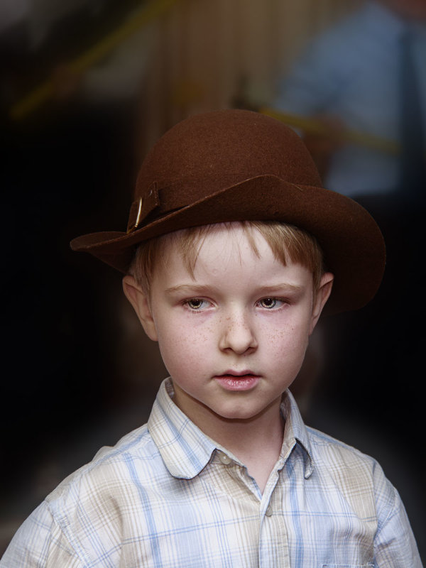 Юный джентльмен в маминой шляпе - Дмитрий Давыдов