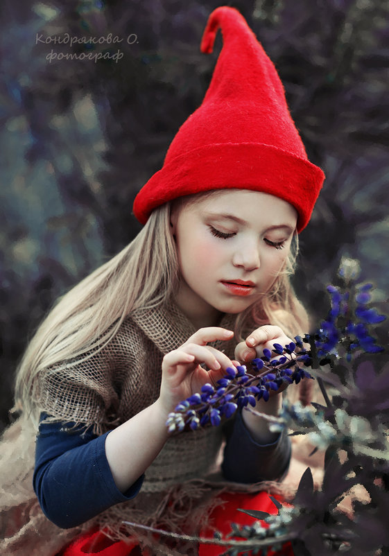 Красная шапочка - Оксана Кондрякова