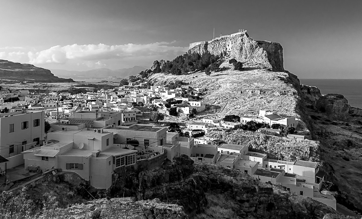 Greece. Rhodes. Evening over Lindos IV - Геннадий Слёзкин