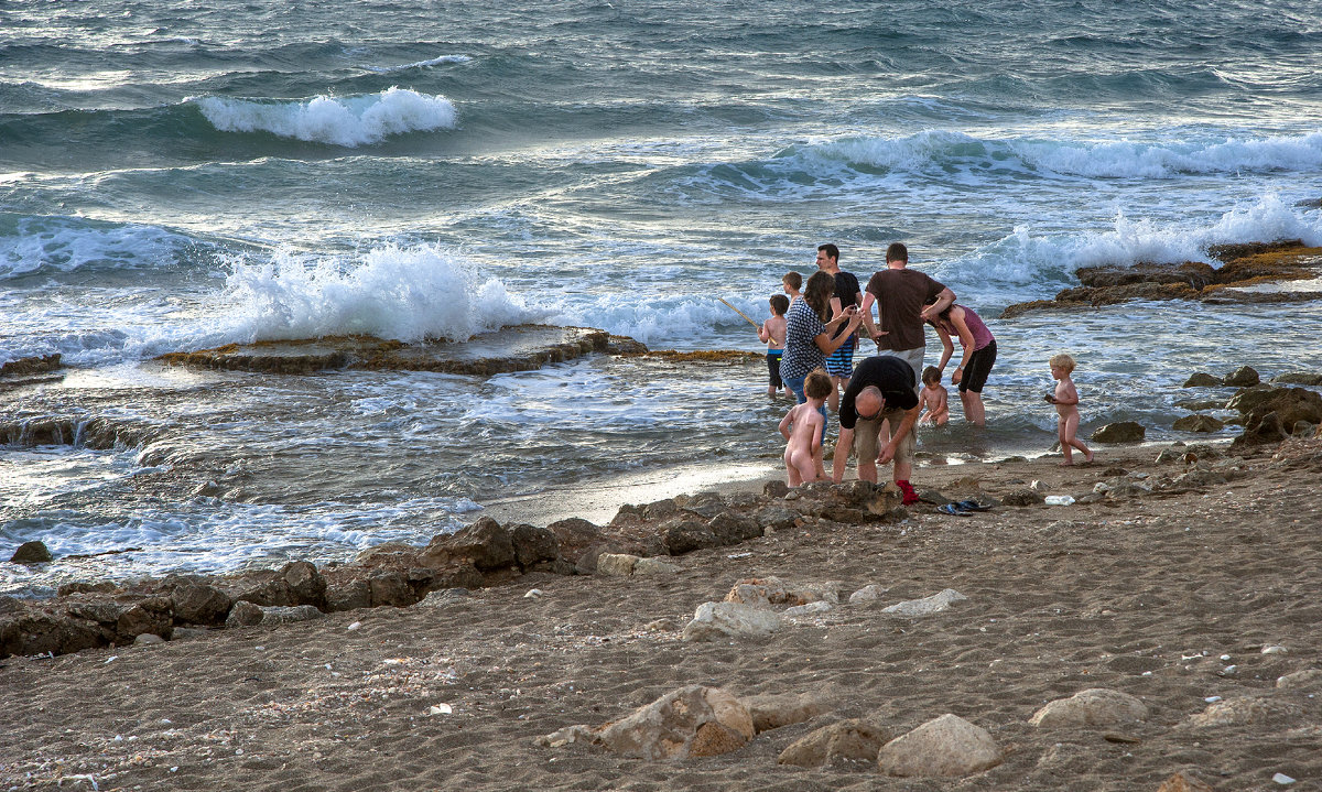 Негры Нудисты Гуляют По Пляжу Смотрите Фото