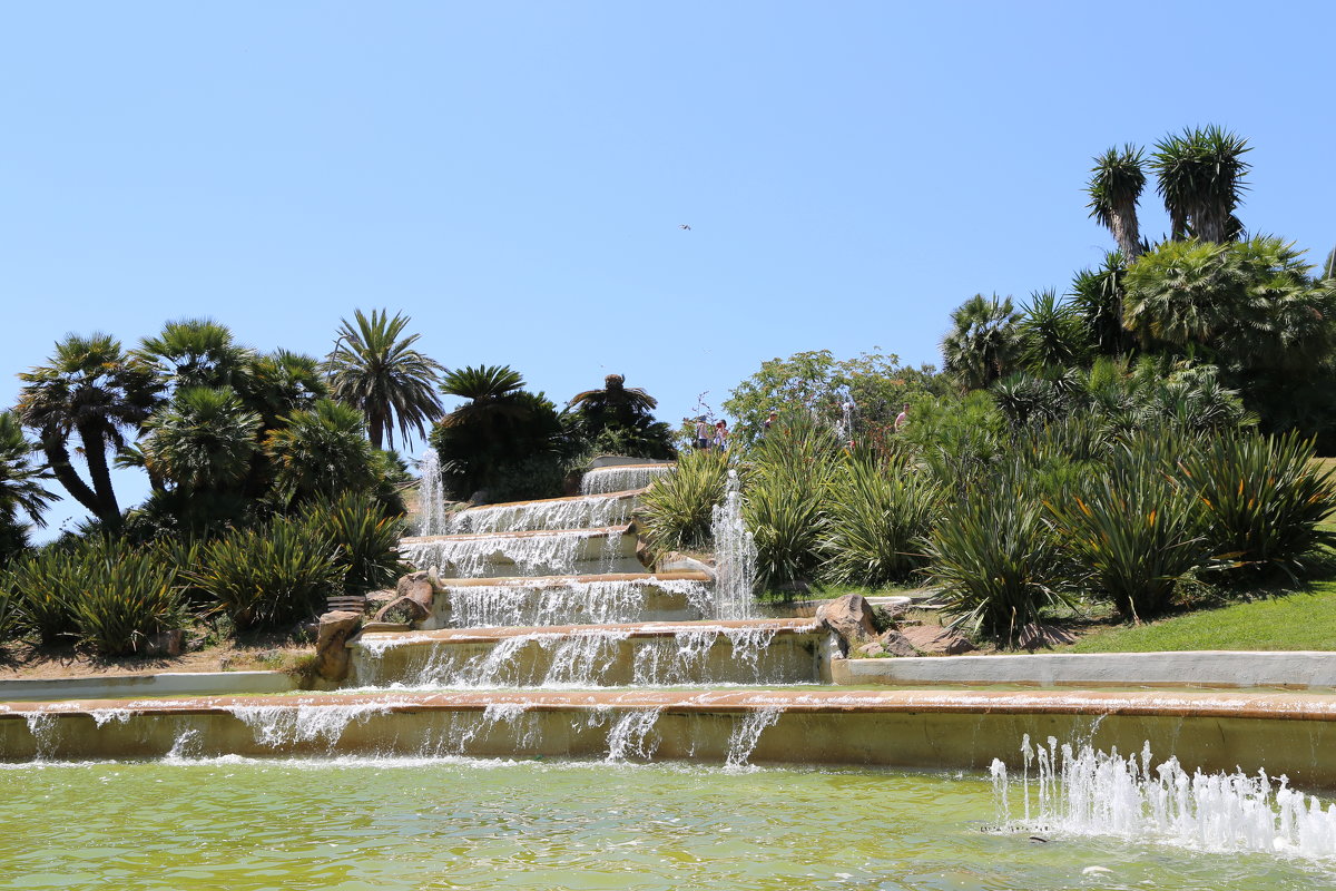 Парк в испанской деревни  недалеко от Барселоны - Tina ***