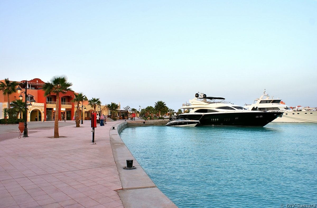 Район отдыха New Hurghada Marina в Хургаде - Денис Кораблёв