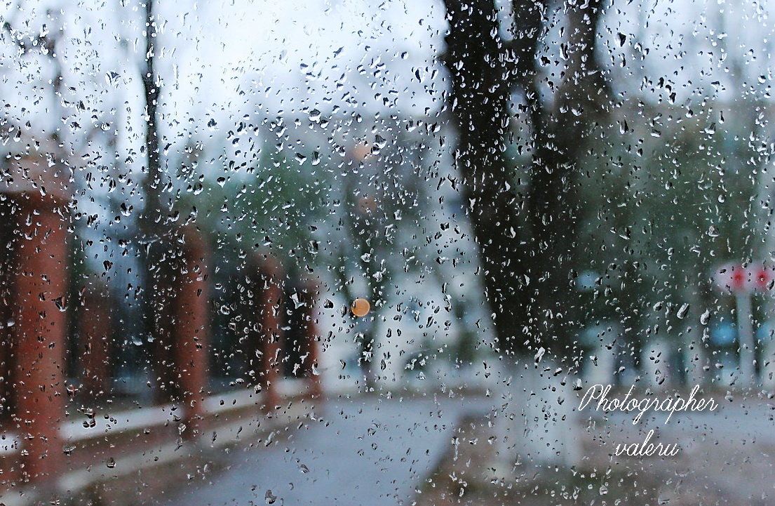 Дождь на стекле - Валерий Лазарев