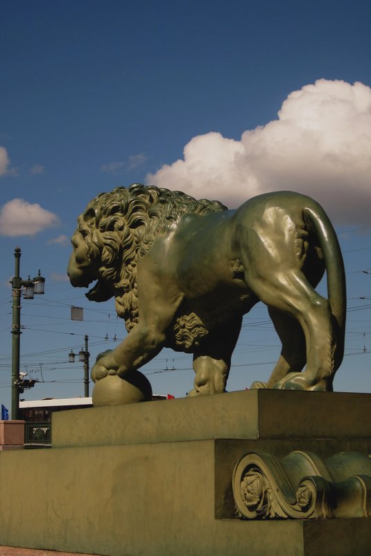 Лев на Дворцовой пристани (Санкт-Петербург) - Павел Зюзин