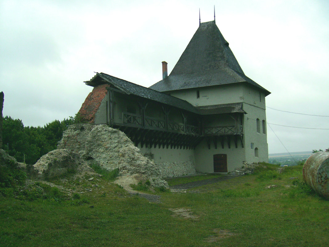 Старостинский  замок  в  Галиче - Андрей  Васильевич Коляскин