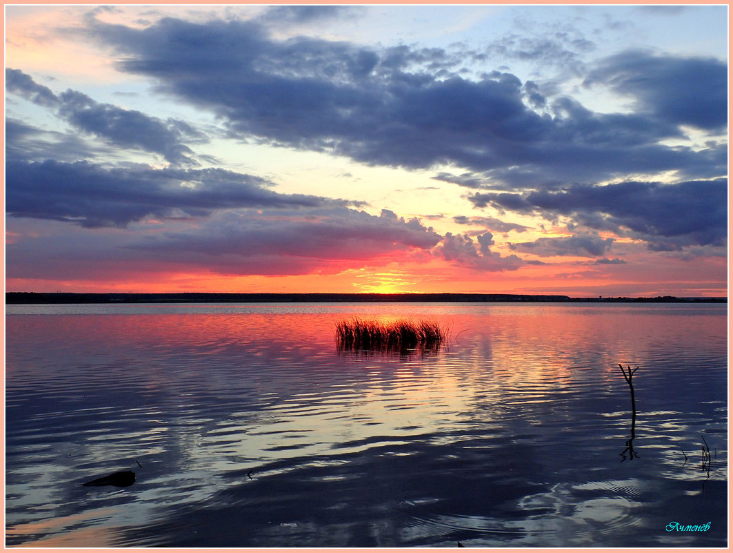 закат на озере,август - Геннадий Ячменев