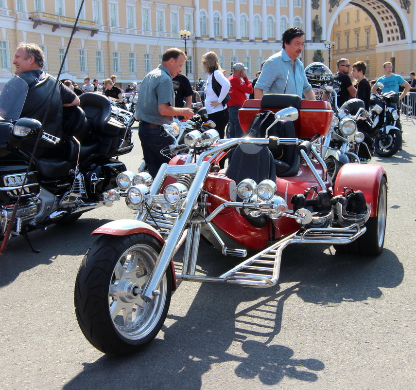 Дни Harley Davidson в Петербурге - Вера Моисеева