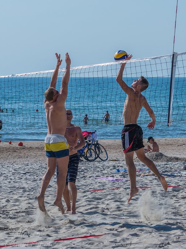 Пляжный волейбол - Леонид Соболев