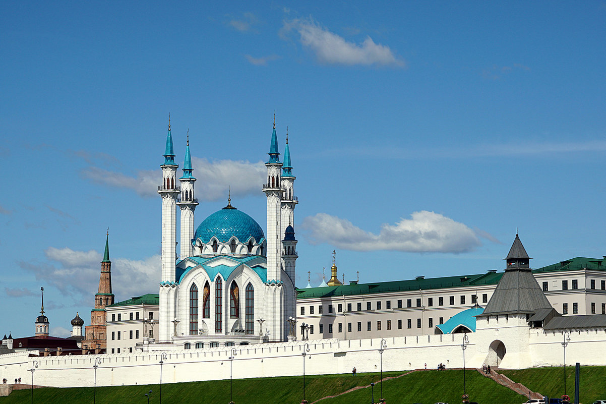 Мечети Казани в Казанском Кремле