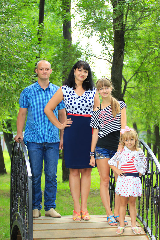 Веселая семья - Кристина Иванова
