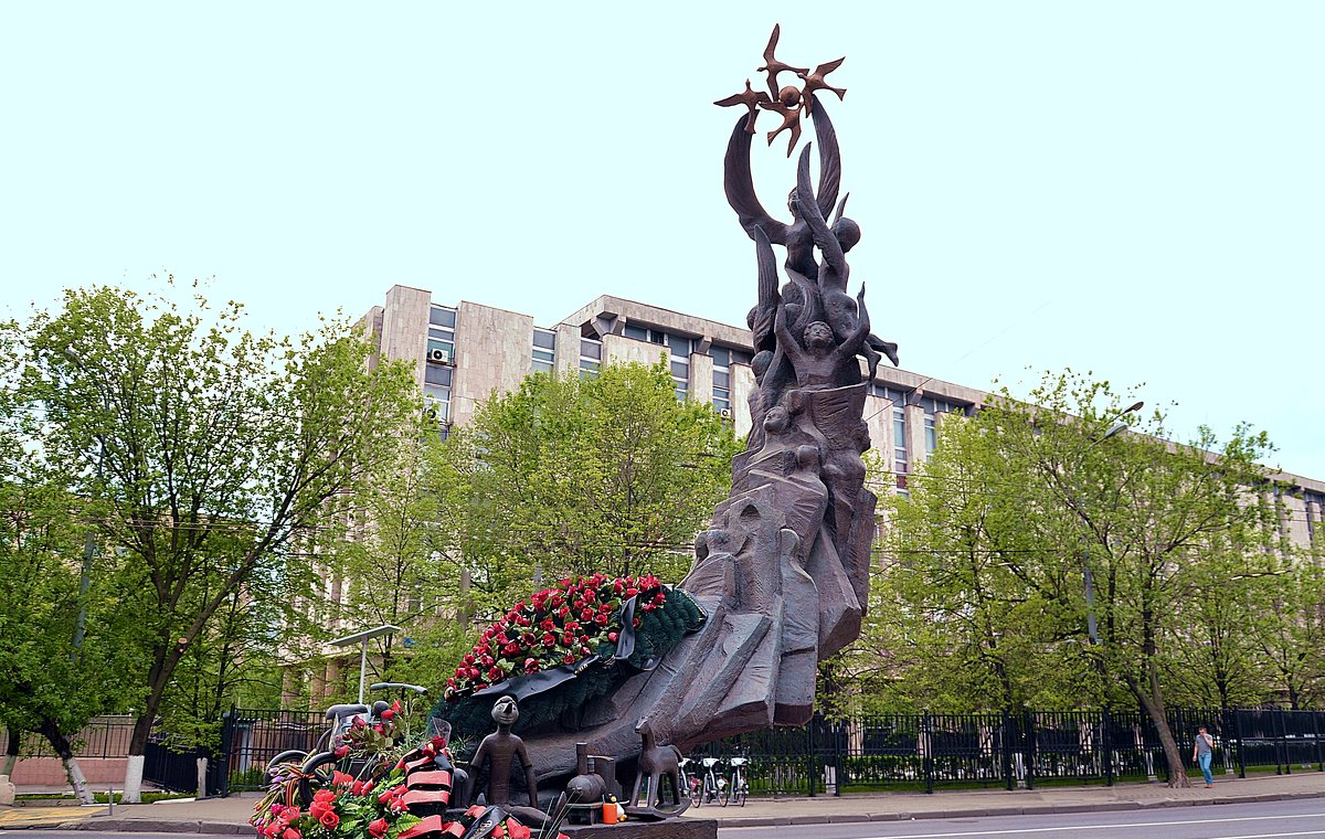 Памятник "Детям Беслана - Владимир Болдырев