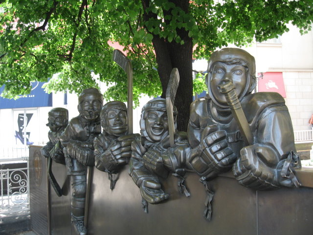 Памятника хоккеистам - Irina Shtukmaster