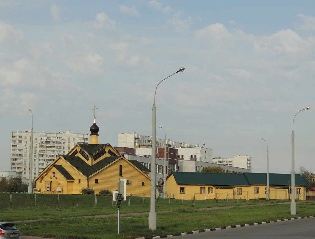 Церковь Луки (Войно-Ясенецкого) в Марьинском парке - Александр Качалин