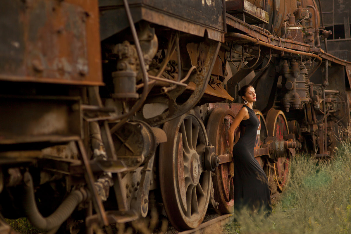 Девушка и поезд - Edward Kod